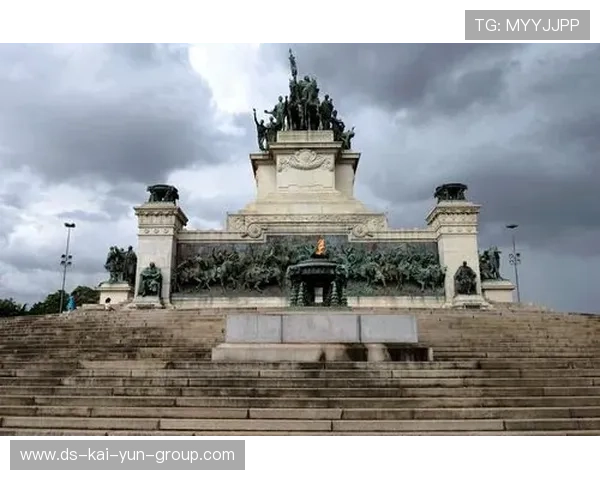 一次黄旗，一次进站，决定了圣保罗的冠军归属，圣保罗对